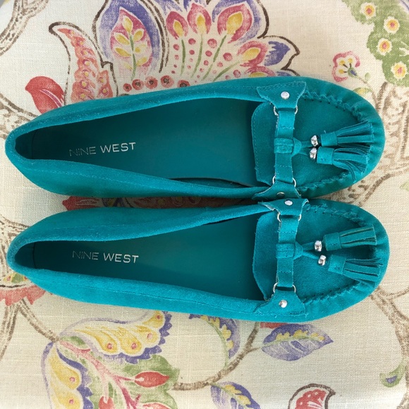 Nine West Flats - Picture 2 of 4